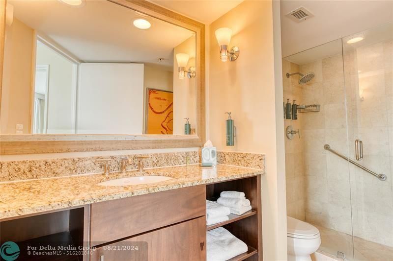 2670 E Sunrise Boulevard, Unit 826, Fort Lauderdale, FL 33304 Photo