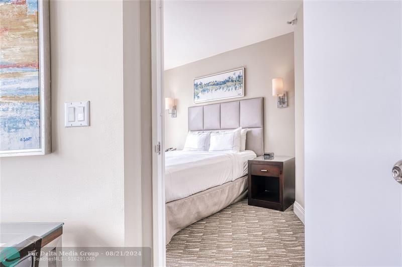 2670 E Sunrise Boulevard, Unit 826, Fort Lauderdale, FL 33304 Photo