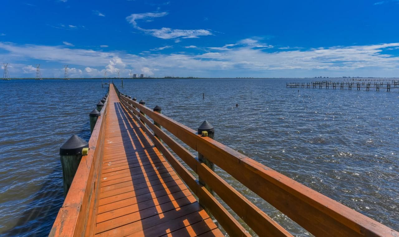 8053 S Indian River Drive, Fort Pierce, FL 34982 Photo