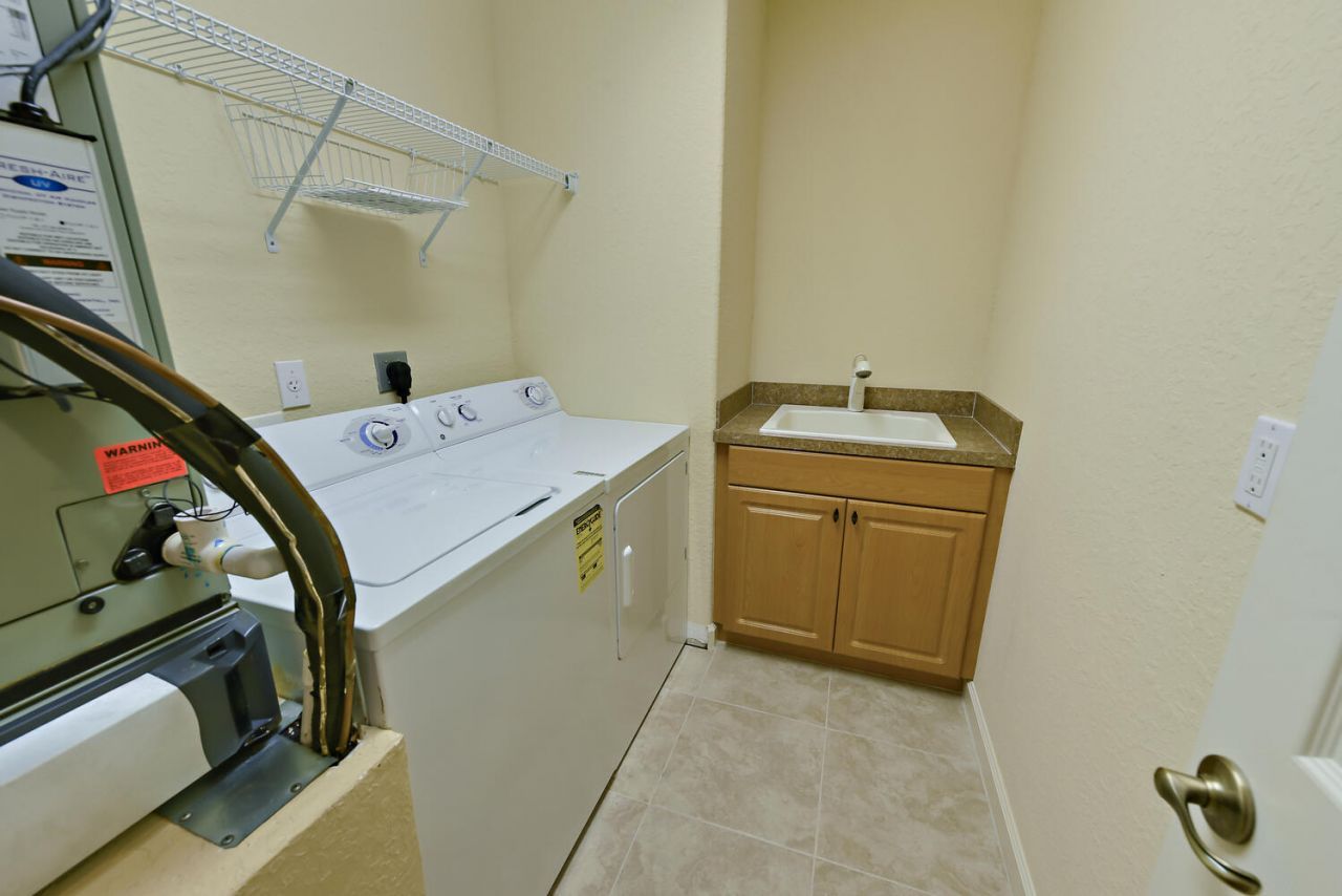 8053 S Indian River Drive, Fort Pierce, FL 34982 Photo