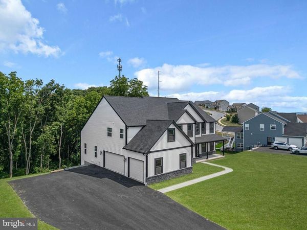 111 PORTIA BOULEVARD, KUTZTOWN, PA 19530