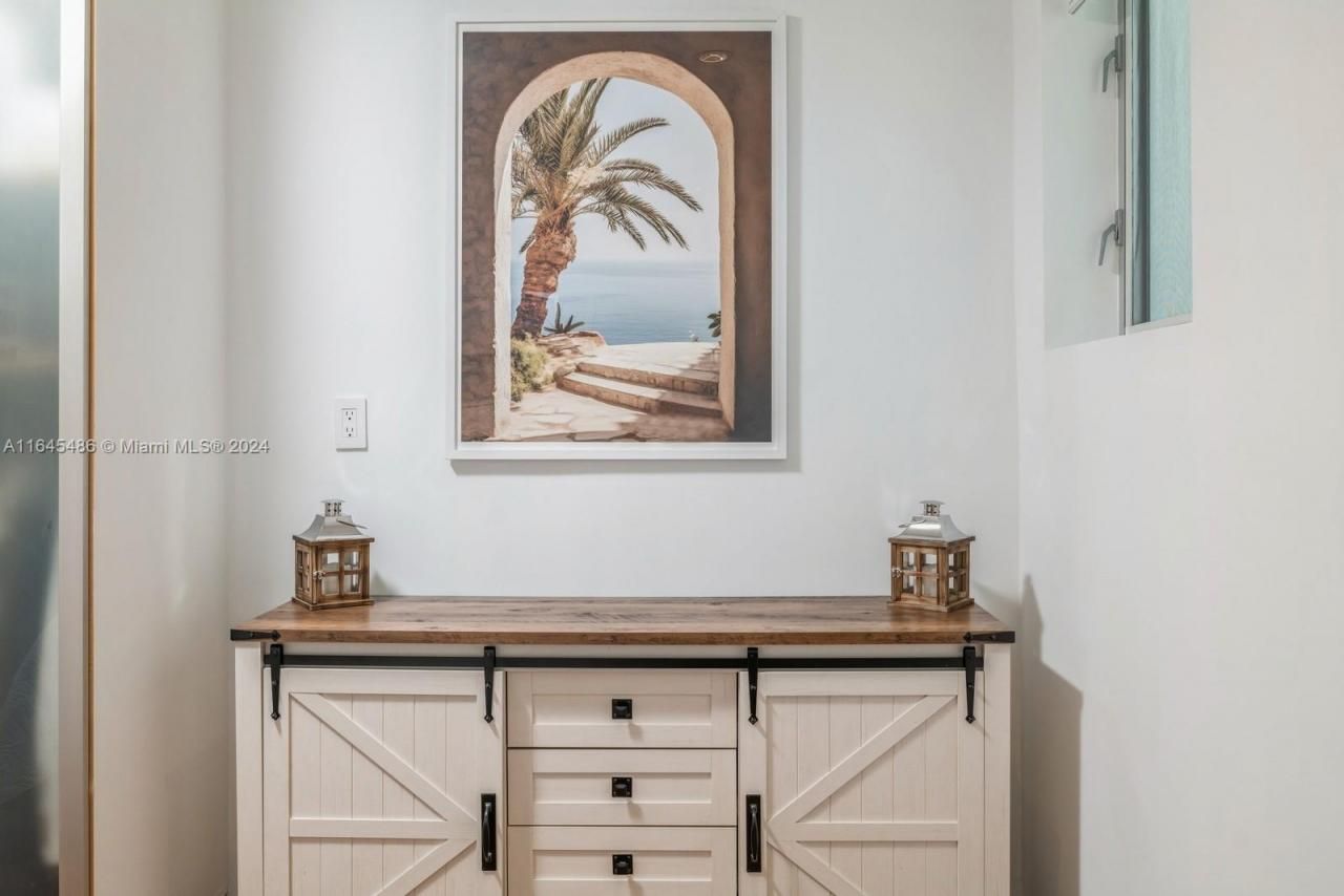 1601 West Ave, Unit 208, Miami Beach, FL 33139 Photo