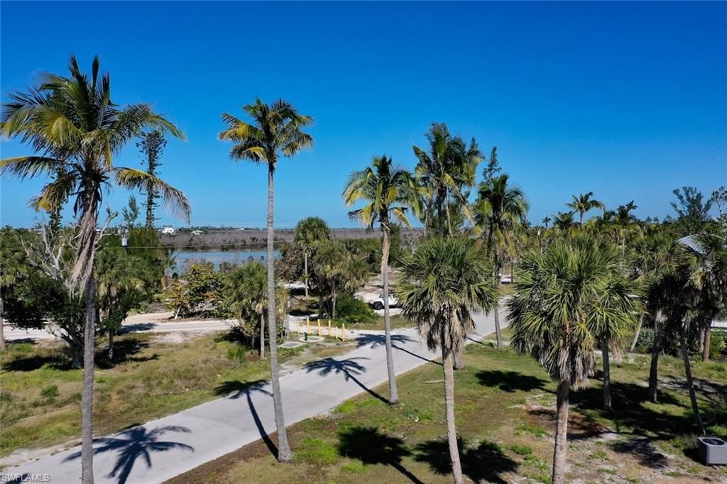 2490 Coconut Dr, Sanibel, FL 33957 Photo