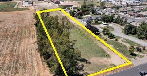 1st St, Hilmar, CA 95324 Photo