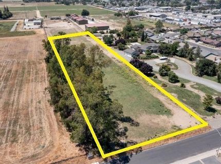 1st St, Hilmar, CA 95324 Photo