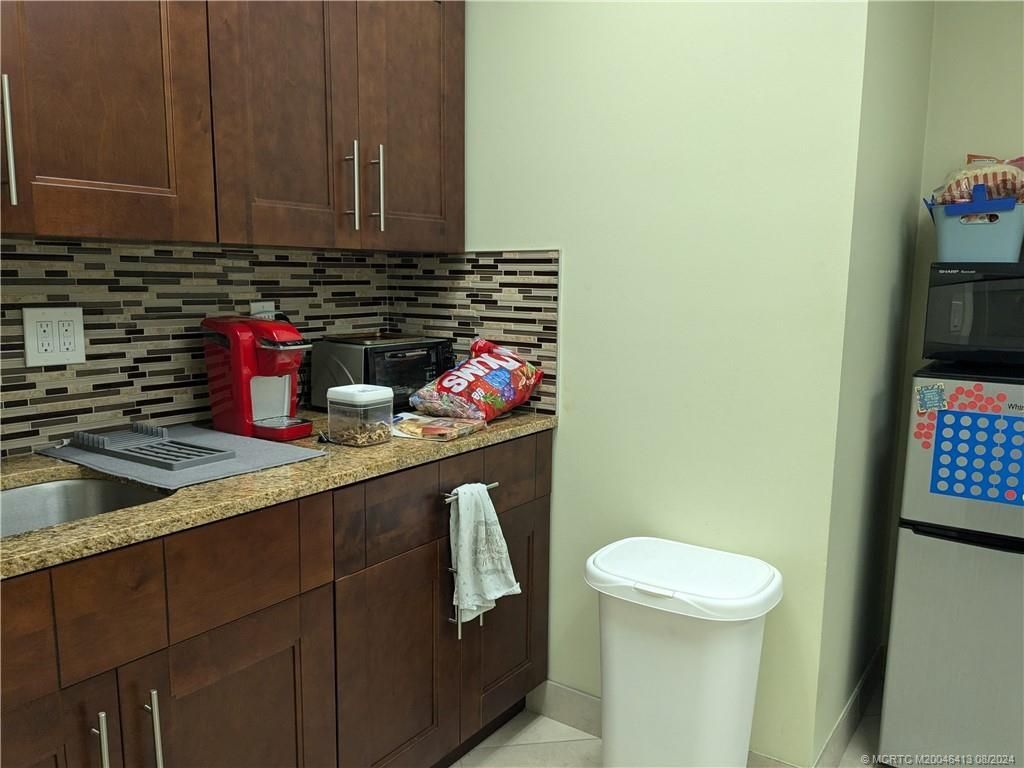 701 NW Federal Highway, Unit 201, Stuart, FL 34994 Photo