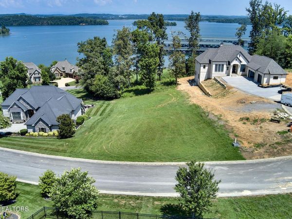 573 Champions Way, Lenoir City, TN 37772