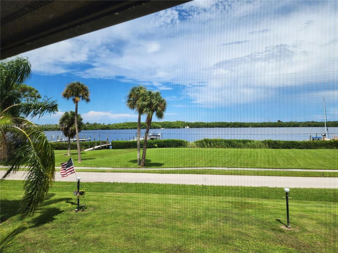 393 SW 35th St, Unit 393, Palm City, FL 34990 Photo