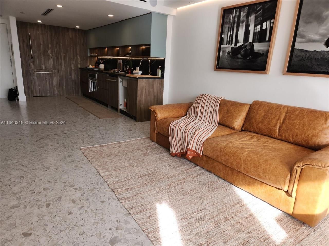 2555 Collins Ave, Unit 306, Miami Beach, FL 33140 Photo