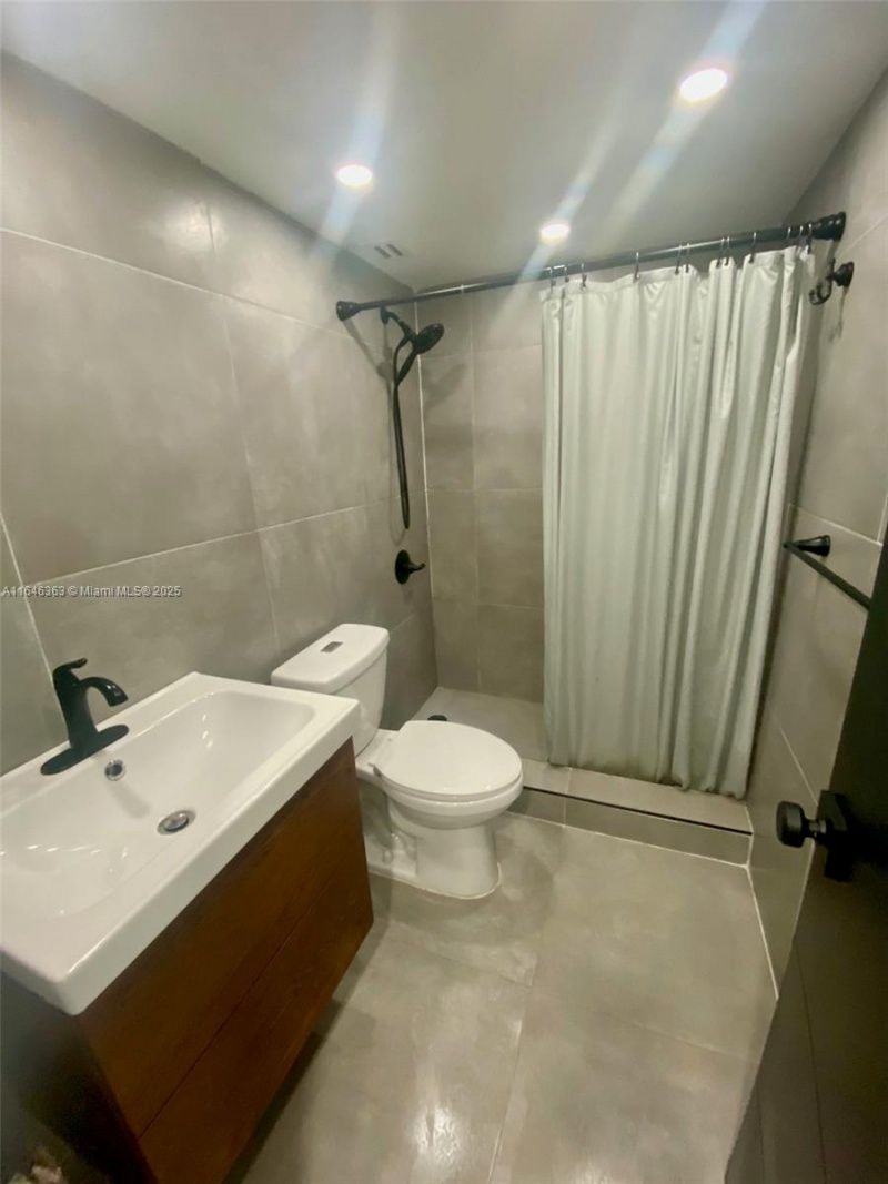 2100 Sans Souci Blvd, Unit C902, North Miami, FL 33181 Photo