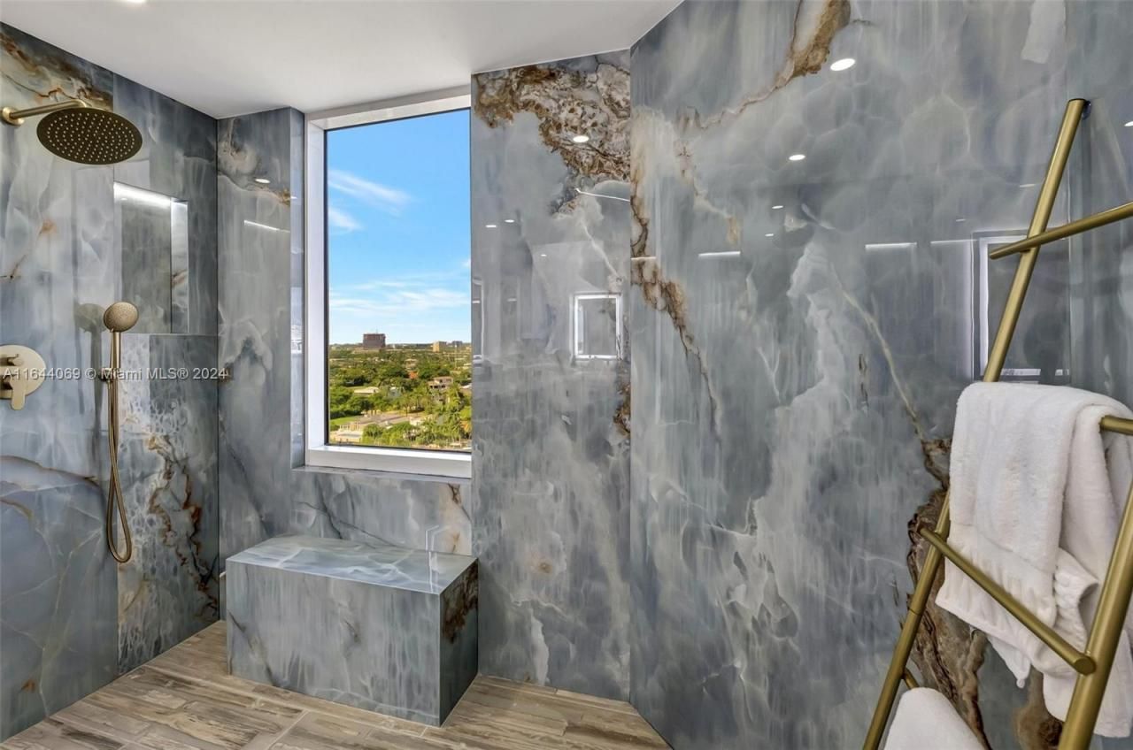 21200 Point Pl, Unit 1204, Aventura, FL 33180 Photo