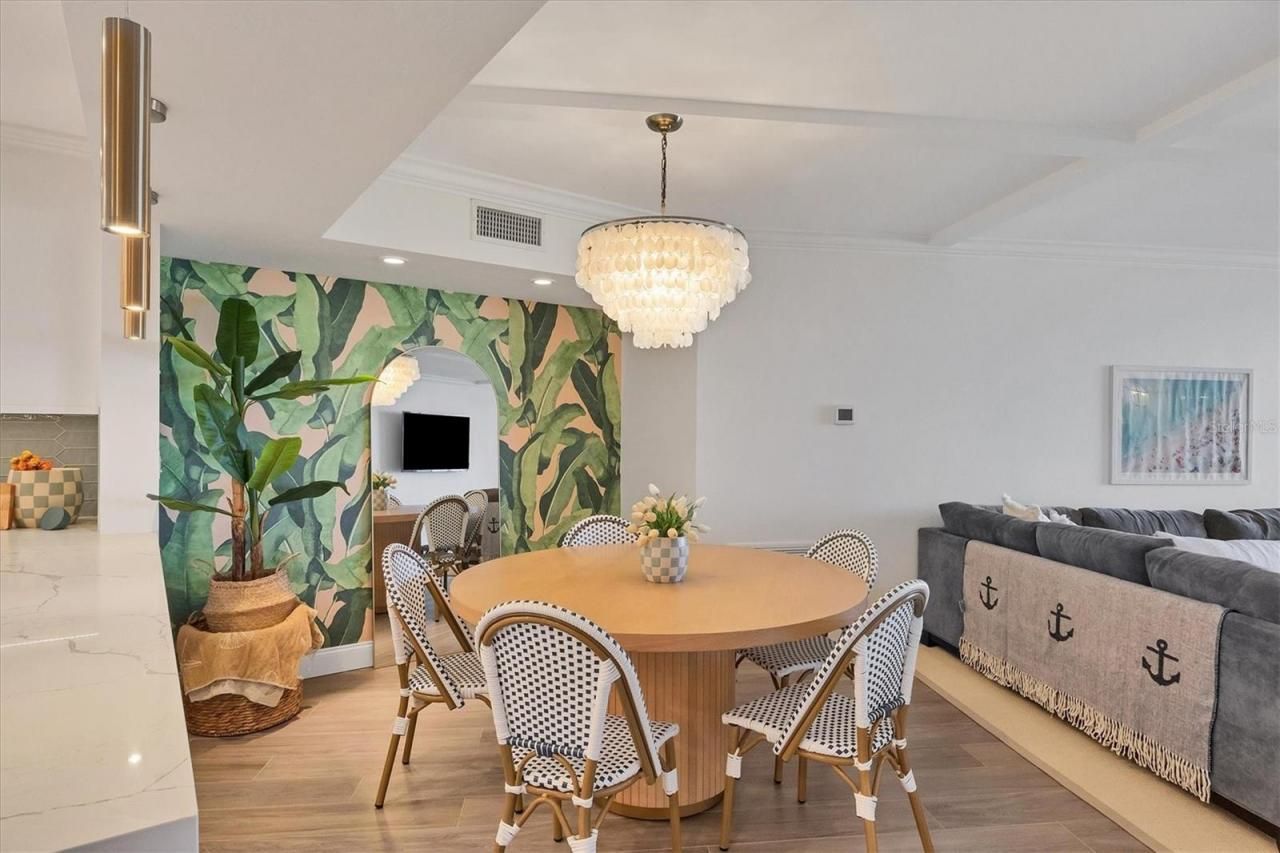 4825 Gulf Of Mexico Drive, Unit 203, Longboat Key, FL 34228 Photo