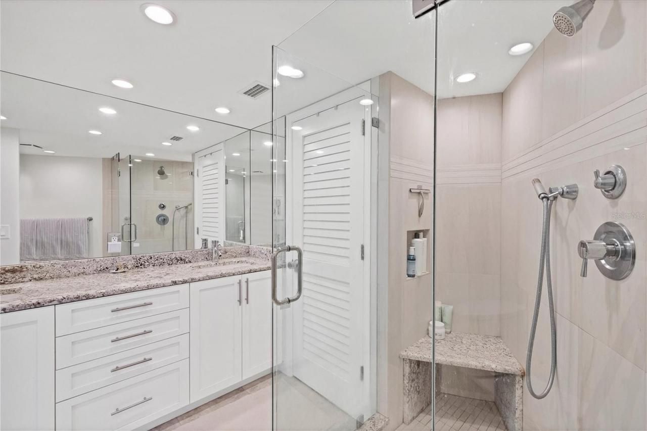 4825 Gulf Of Mexico Drive, Unit 203, Longboat Key, FL 34228 Photo