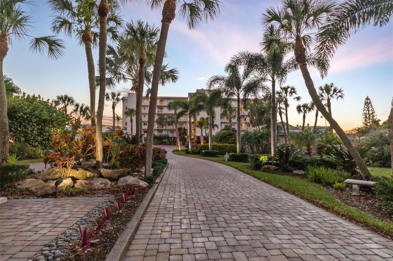 4825 Gulf Of Mexico Drive, Unit 203, Longboat Key, FL 34228 Photo