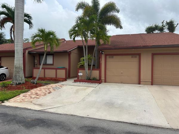 13 Farnworth Drive, Boynton Beach, FL 33426