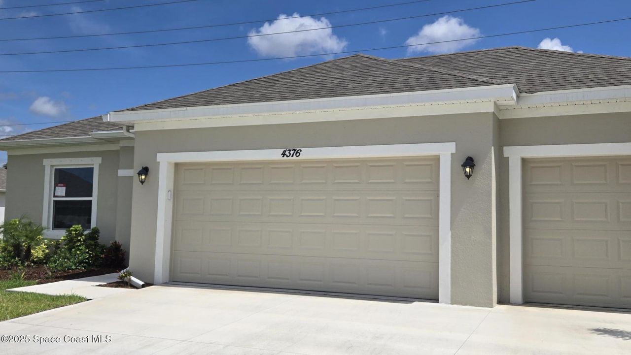 4376 Kelsey Lane, Micco, FL 32976 Photo