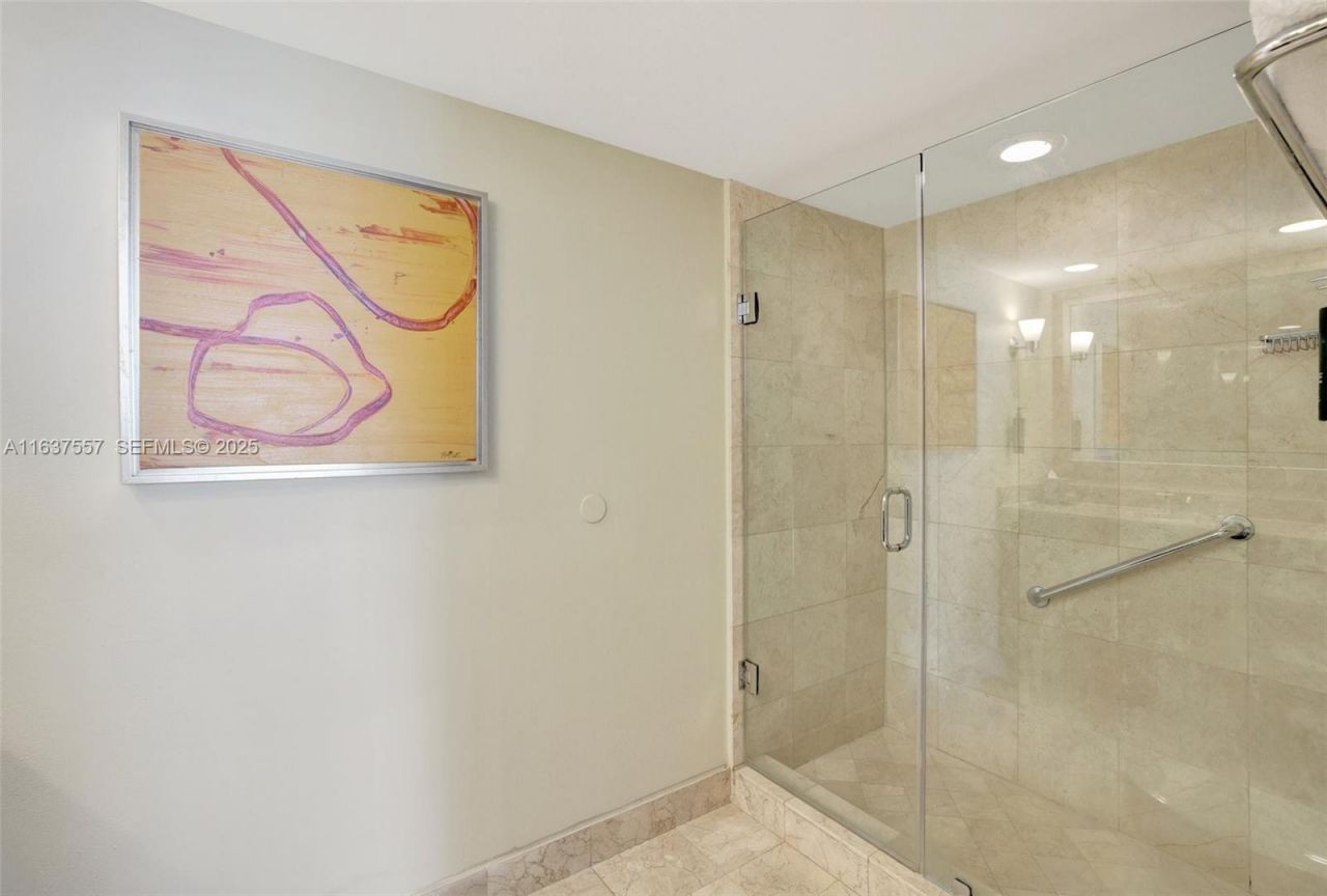 2670 E Sunrise Blvd, Unit 1117, Fort Lauderdale, FL 33304 Photo