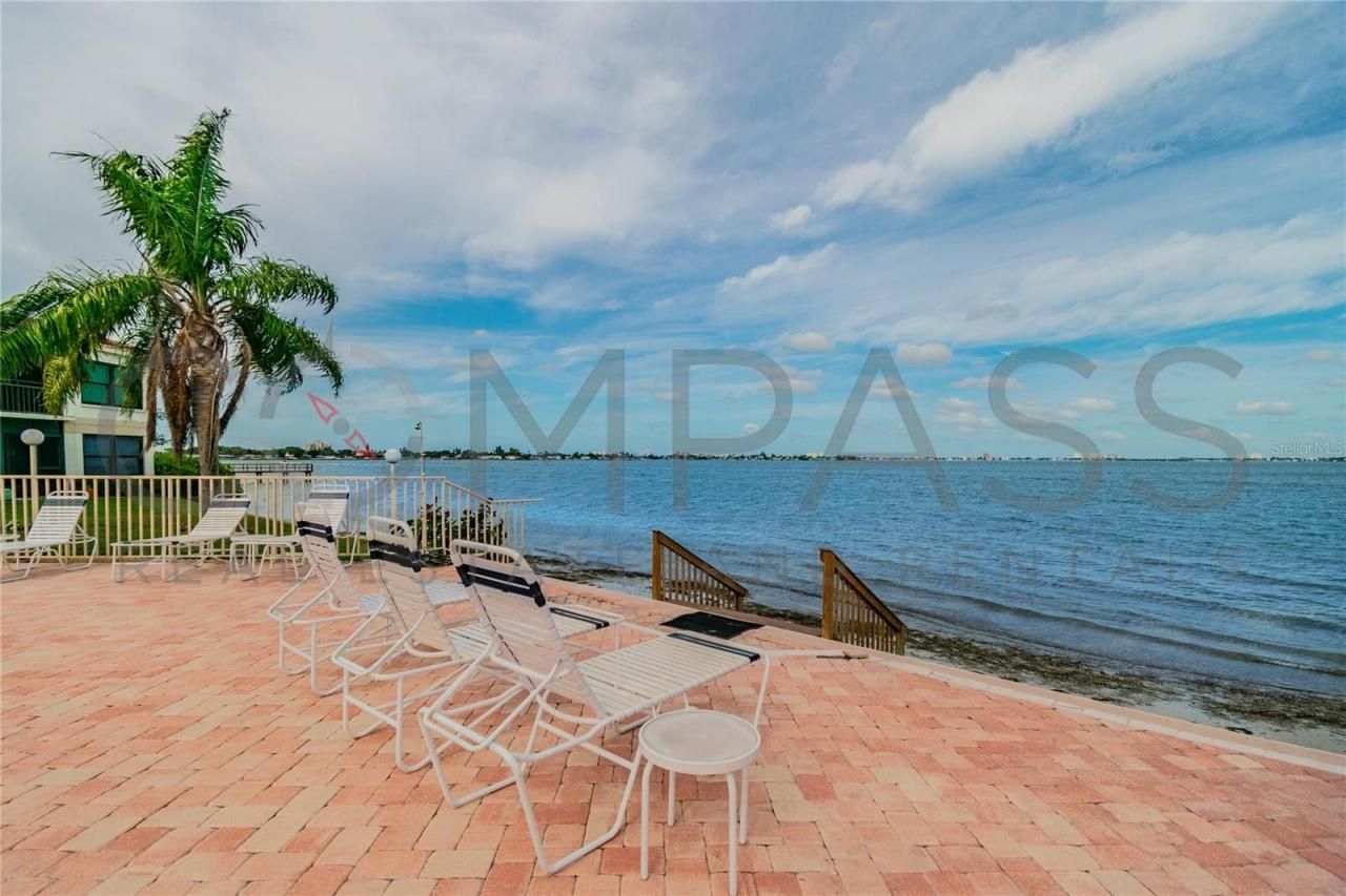 6177 Sun Boulevard, Unit 404, Saint Petersburg, FL 33715 Photo