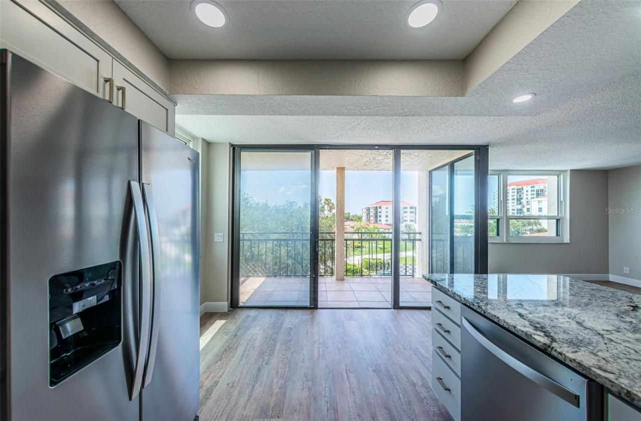 6177 Sun Boulevard, Unit 404, Saint Petersburg, FL 33715 Photo