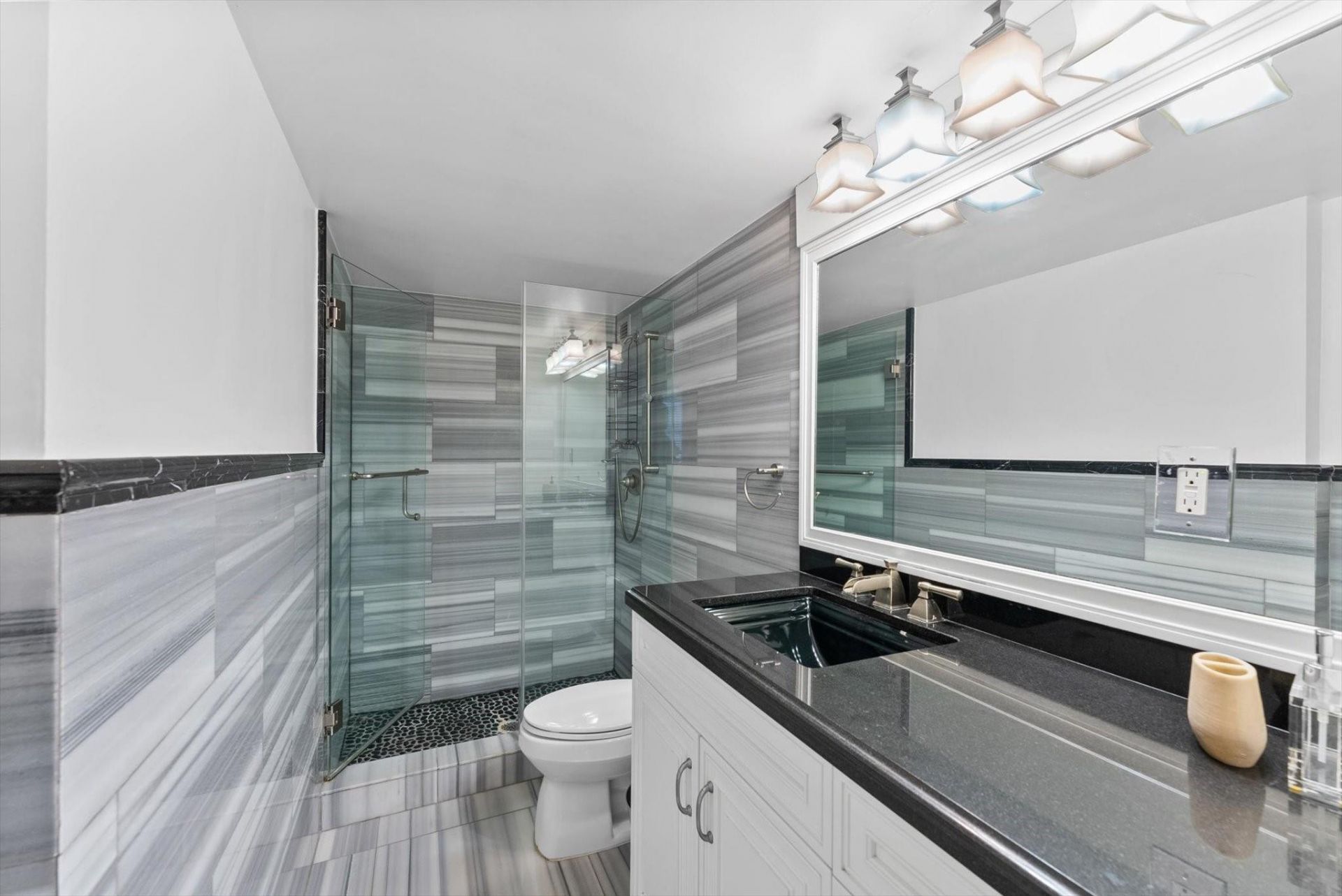 2030 S Ocean Drive, Unit 1626, Hallandale Beach, FL 33009 Photo