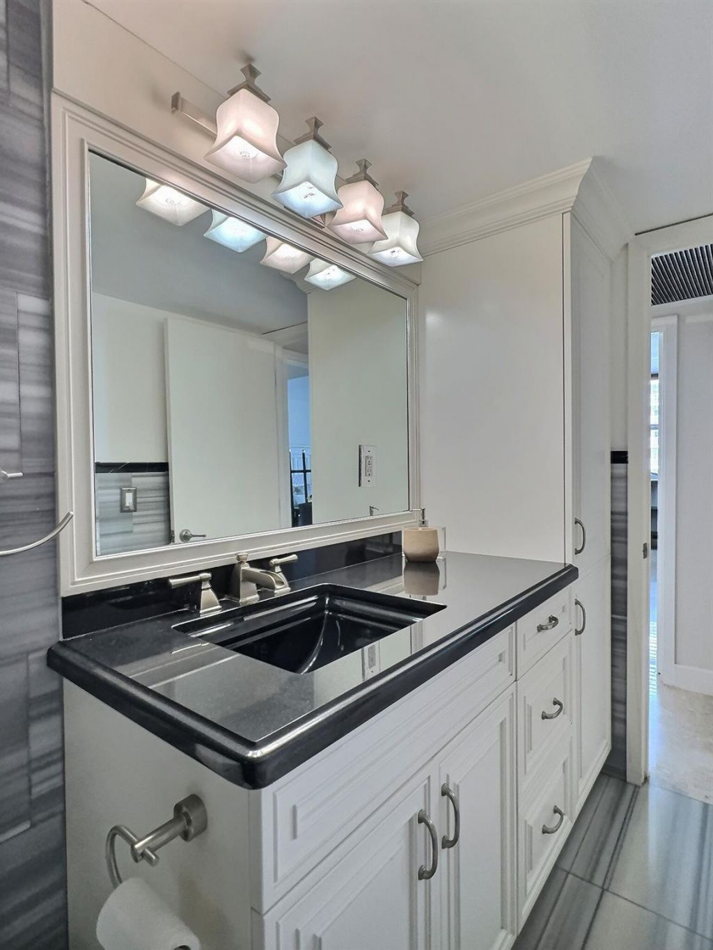 2030 S Ocean Drive, Unit 1626, Hallandale Beach, FL 33009 Photo