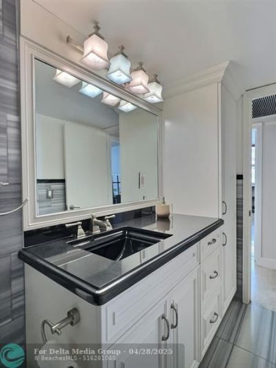 2030 S Ocean Drive, Unit 1626, Hallandale Beach, FL 33009 Photo