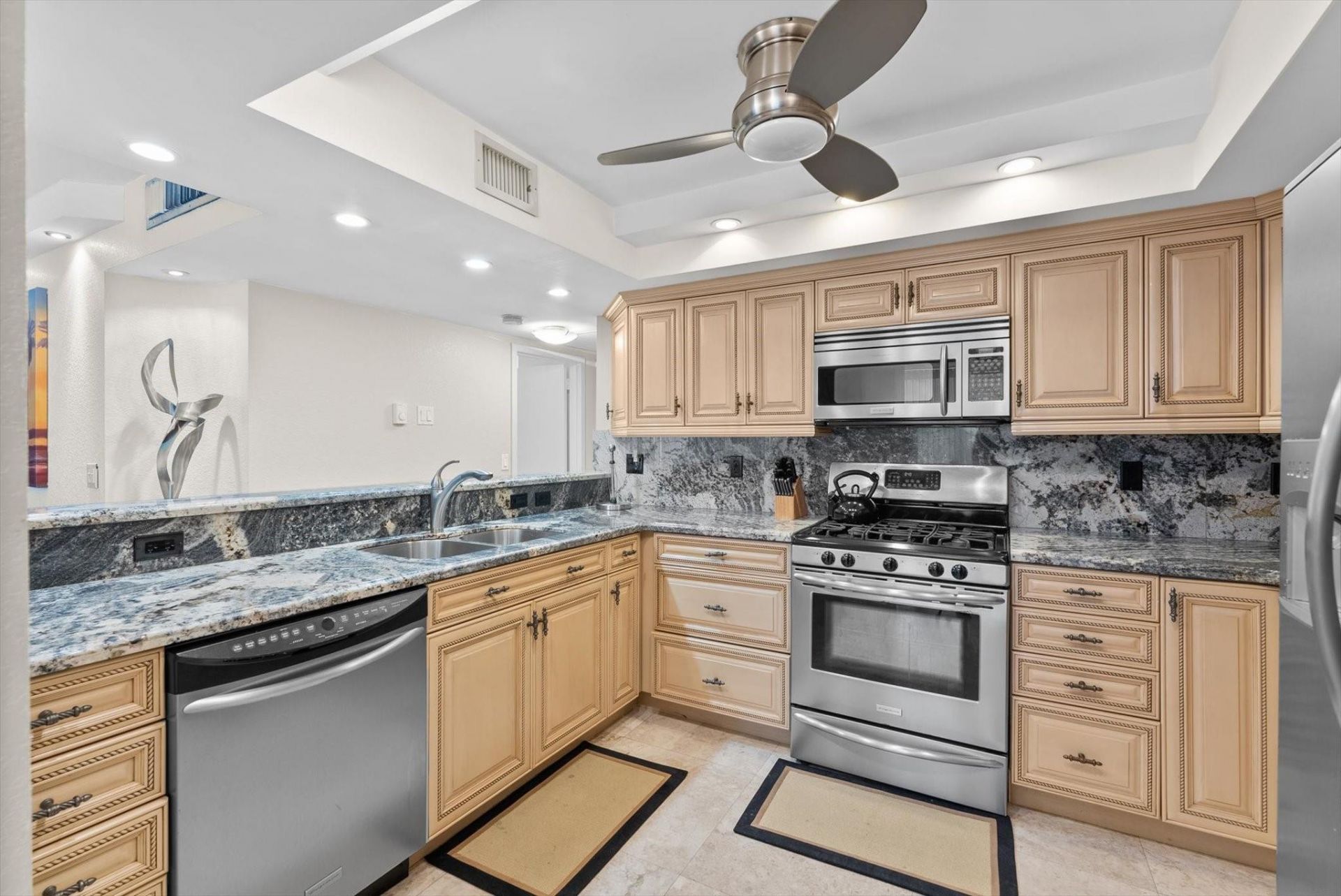2030 S Ocean Drive, Unit 1626, Hallandale Beach, FL 33009 Photo