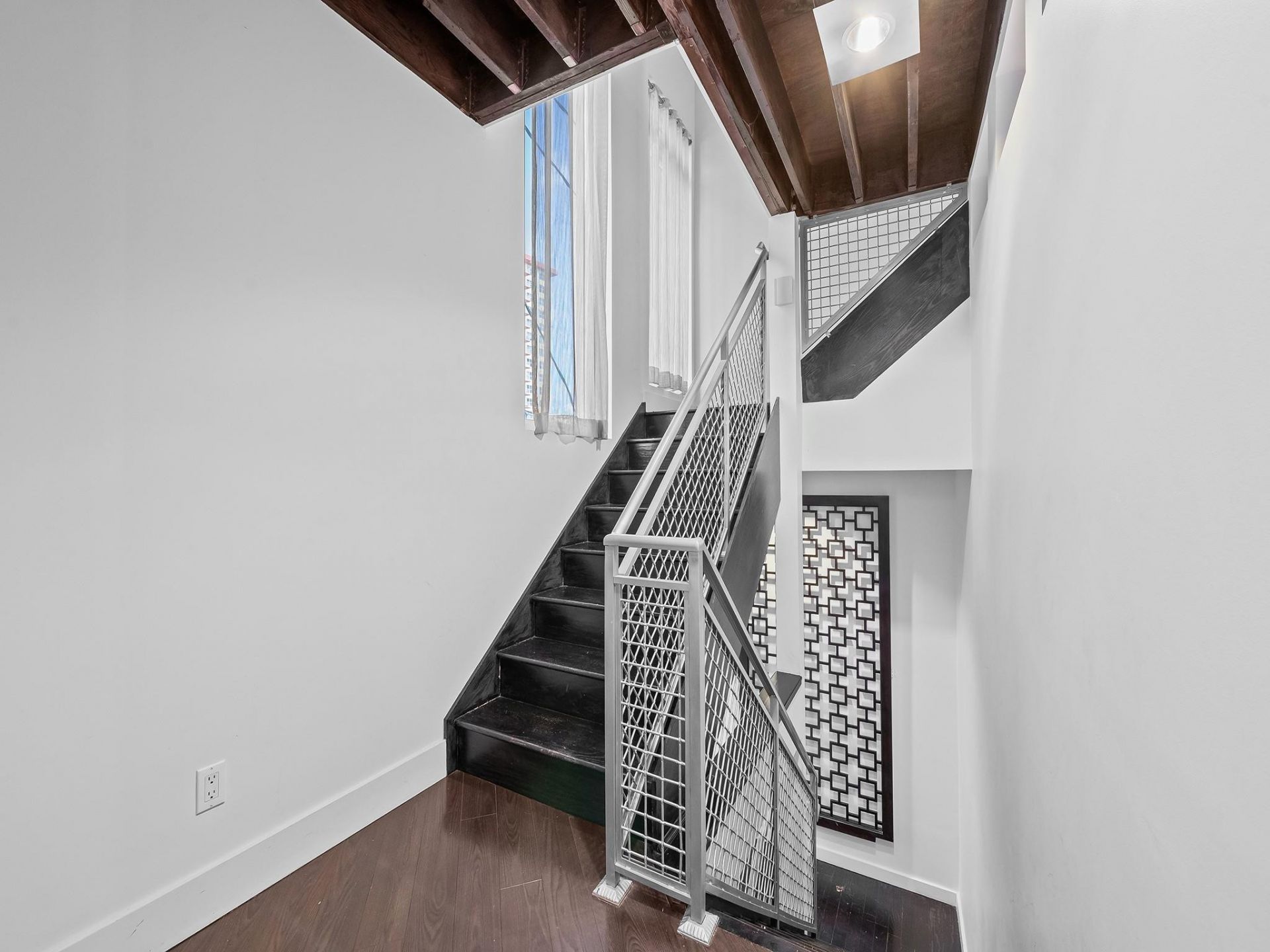 901 Sunrise Lane, Fort Lauderdale, FL 33304 Photo