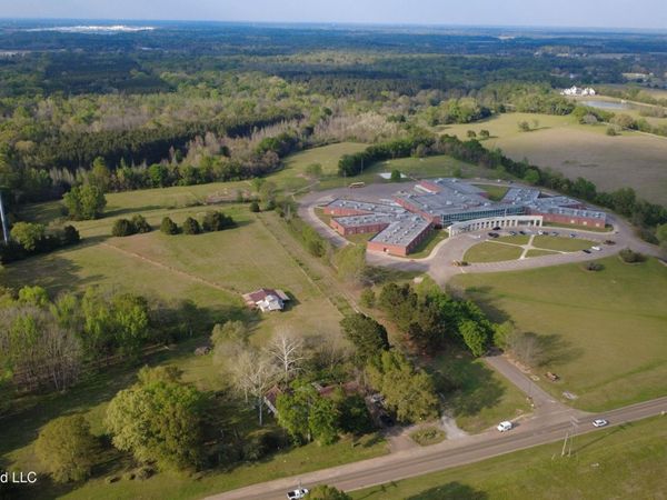 294 Yandell Road, Canton, MS 39046