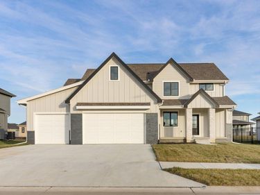 5407 N 208th Avenue, Elkhorn, NE 68022