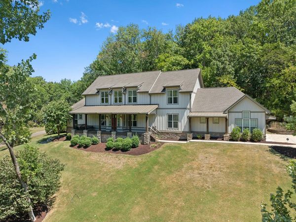 5345 Forest Acres Dr, Nashville, TN 37220