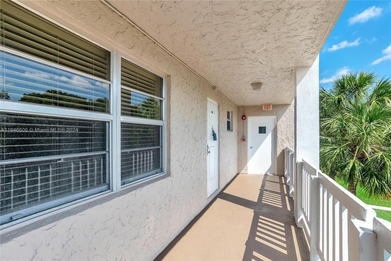 1100 NW 87th Ave, Unit 308, Coral Springs, FL 33071 Photo
