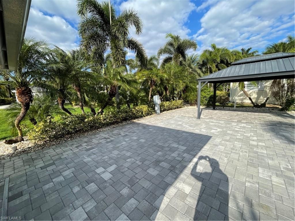 10095 Parkwood Dr, Fort Myers, FL 33905 Photo
