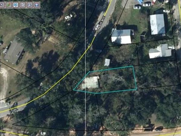 2916 MILTON AVENUE, MARIANNA, FL 32448