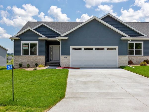 5638 Meadow Grass Circle SE, Cedar Rapids, IA 52403