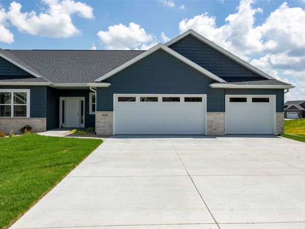 5658 Meadow Grass Circle SE, Cedar Rapids, IA 52403