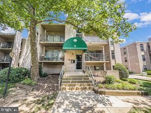 12 Canterbury Square, Unit 301, Alexandria, VA 22304 Main Photo