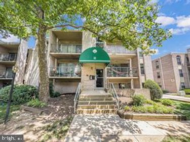 12 CANTERBURY SQUARE, Unit 301, ALEXANDRIA, VA 22304