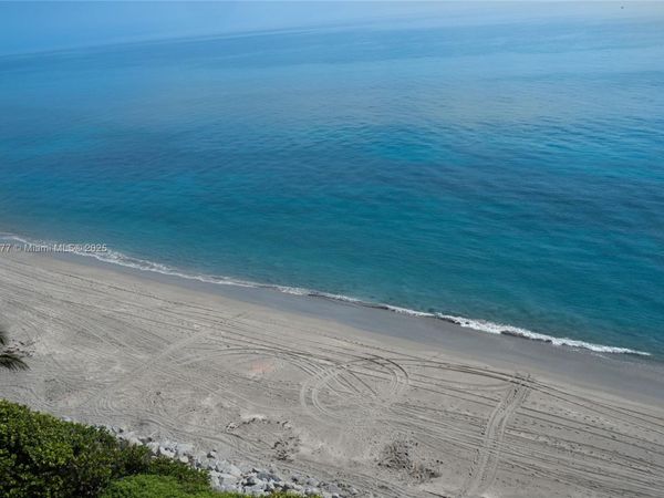 400 Beach Rd, Unit 802, Tequesta, FL 33469