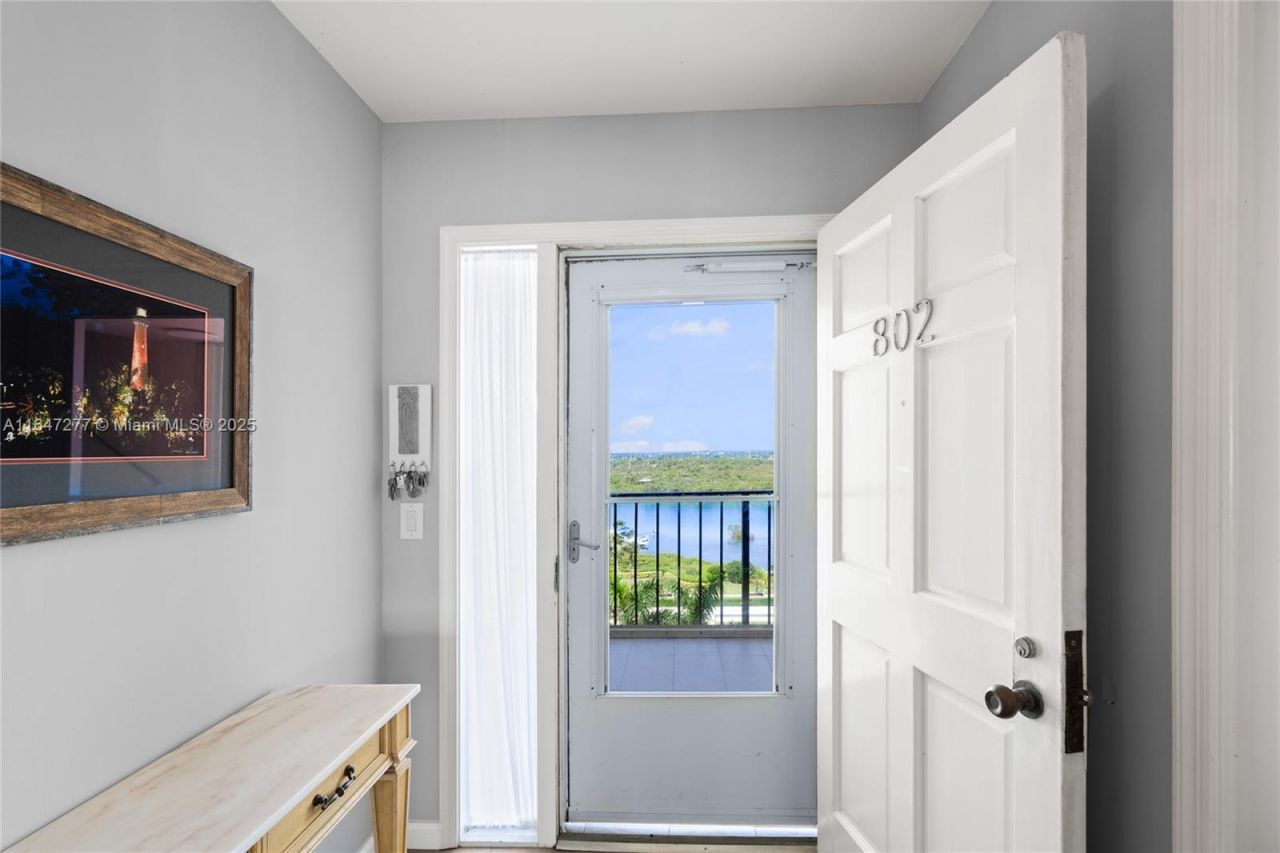 400 Beach Rd, Unit 802, Tequesta, FL 33469 Photo