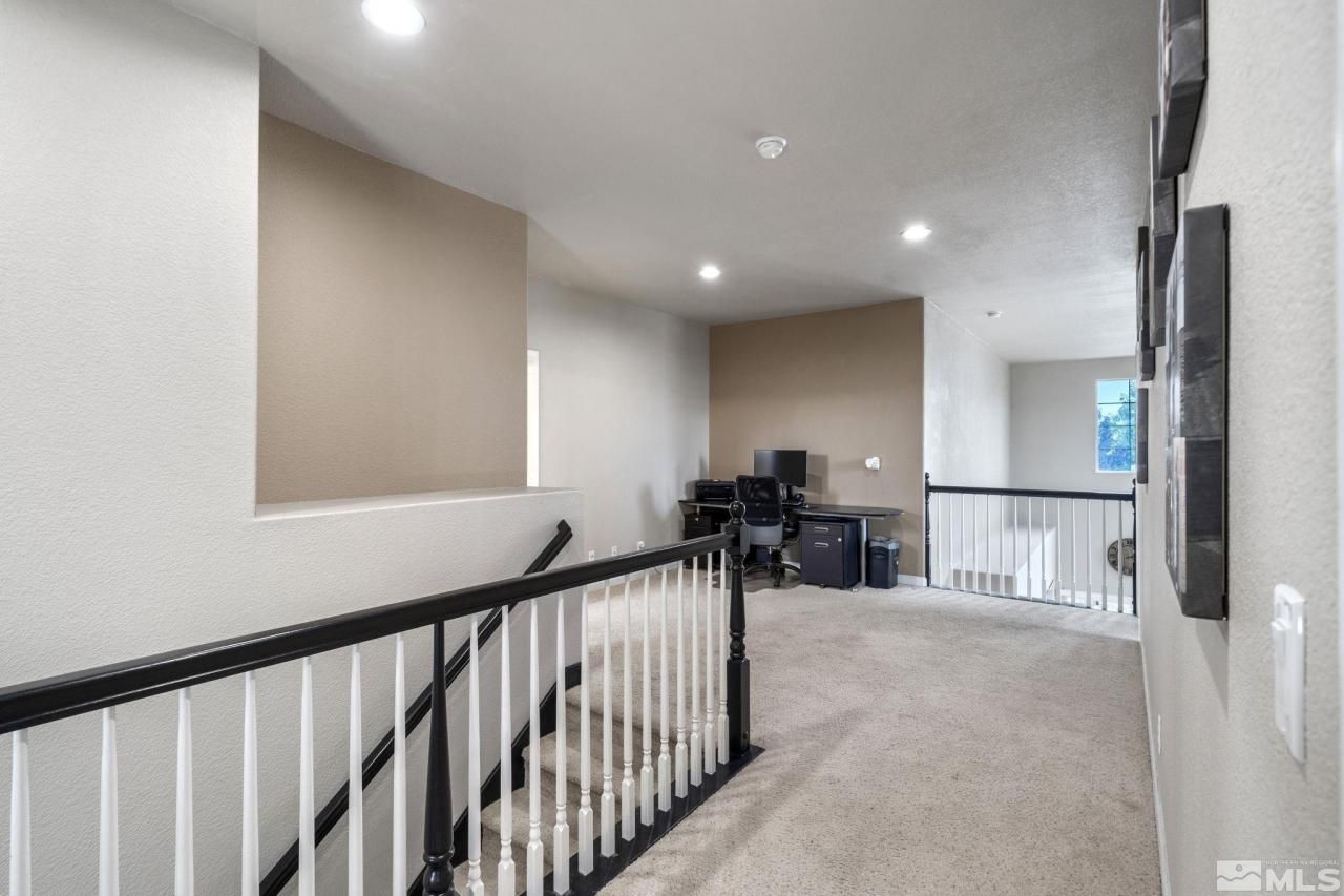 6658 Abbotswood Drive, Sparks, NV 89436 Photo