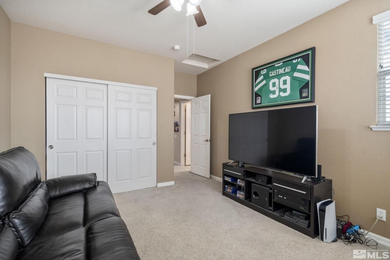 6658 Abbotswood Drive, Sparks, NV 89436 Photo