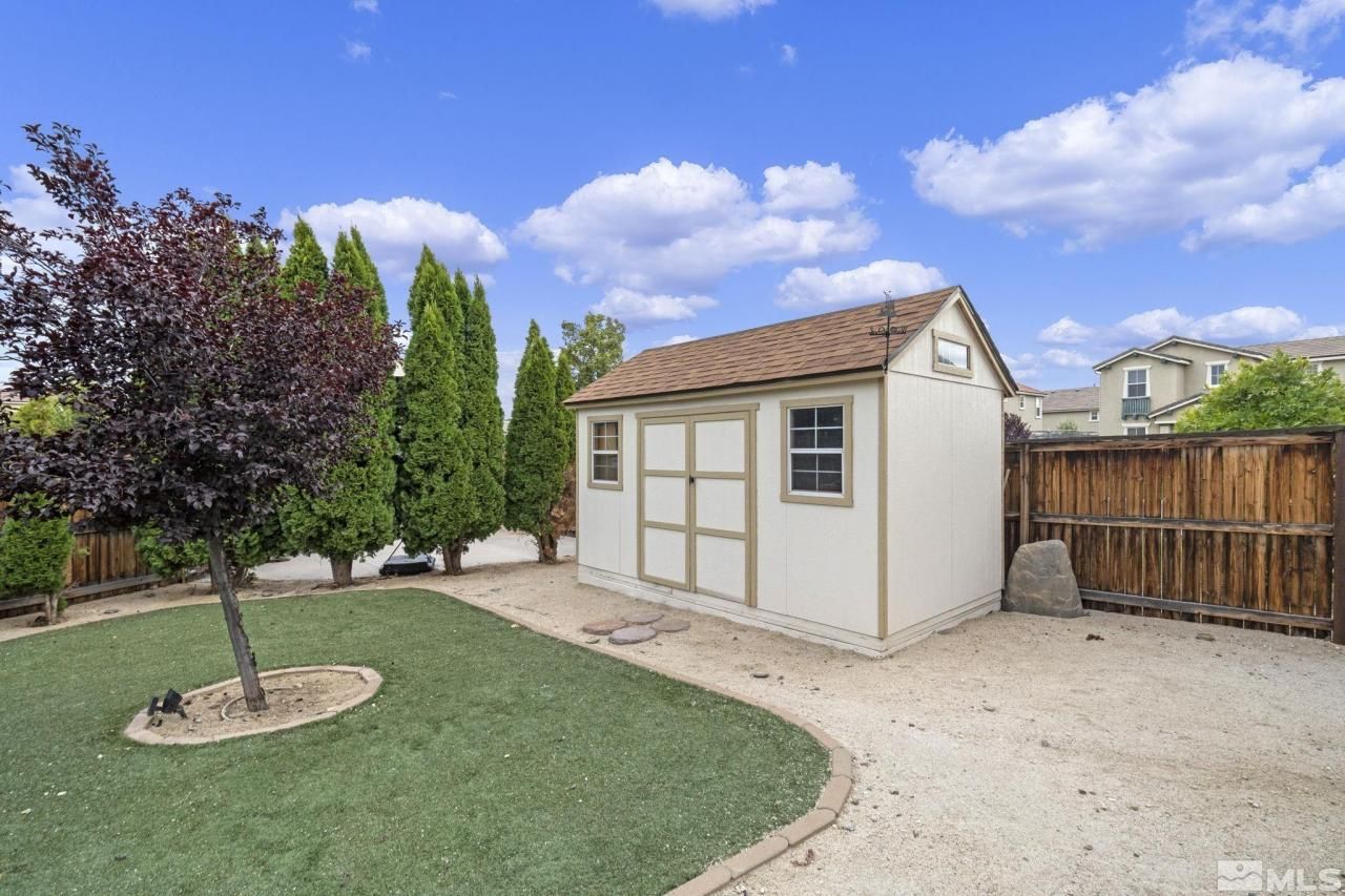 6658 Abbotswood Drive, Sparks, NV 89436 Photo