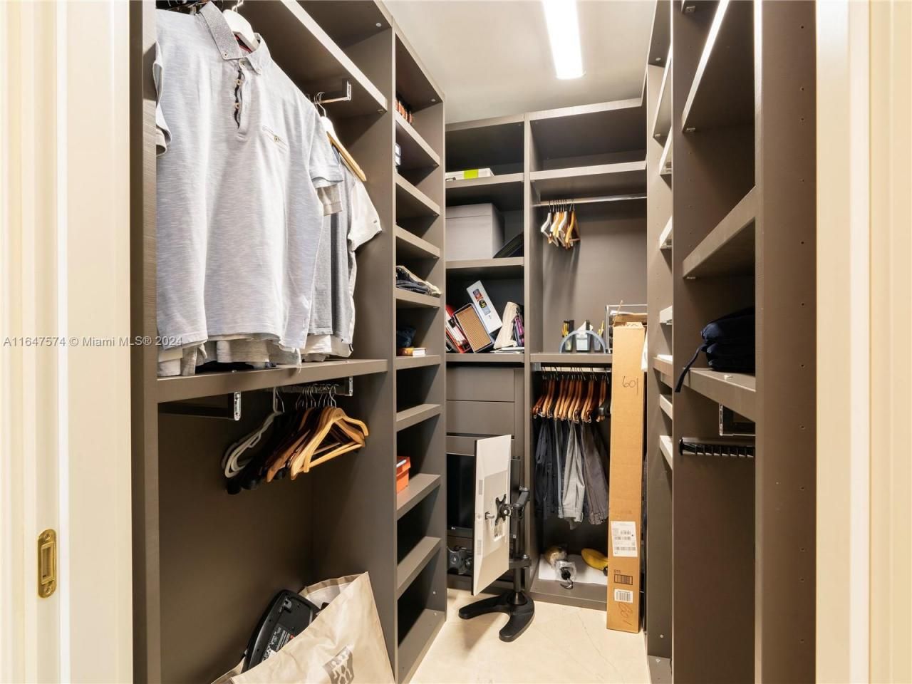 18101 Collins Ave, Unit 601, Sunny Isles Beach, FL 33160 Photo