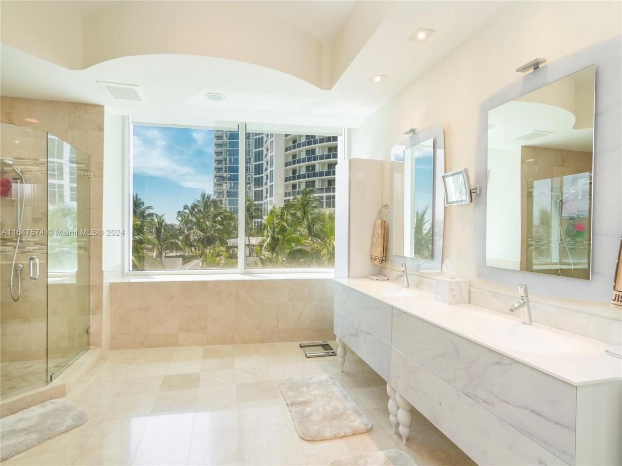 18101 Collins Ave, Unit 601, Sunny Isles Beach, FL 33160 Photo
