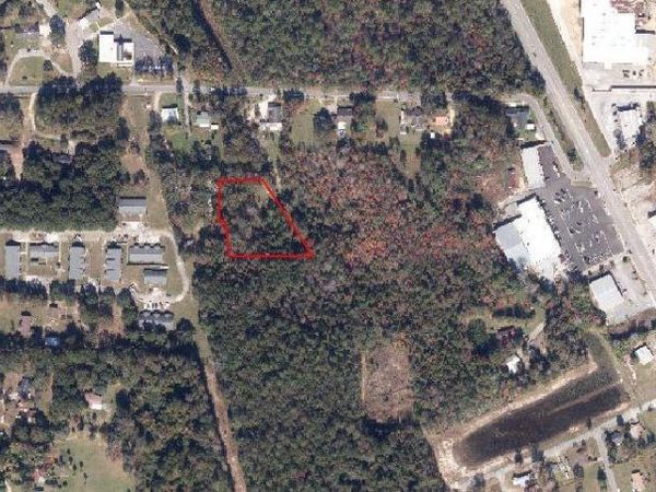 100 W STATE LINE ROAD, CENTURY, FL 32535
