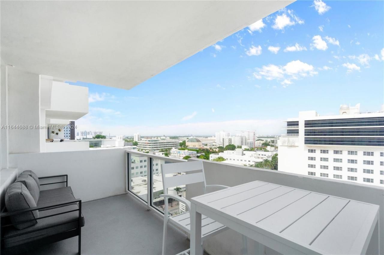 100 Lincoln Rd, Unit 1104, Miami Beach, FL 33139 Photo