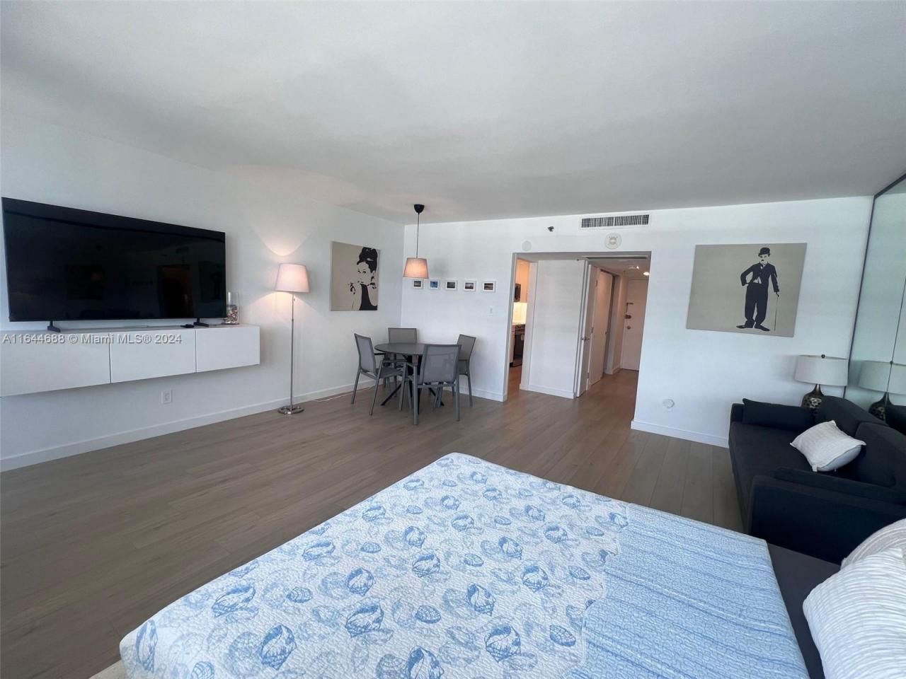 100 Lincoln Rd, Unit 1104, Miami Beach, FL 33139 Photo