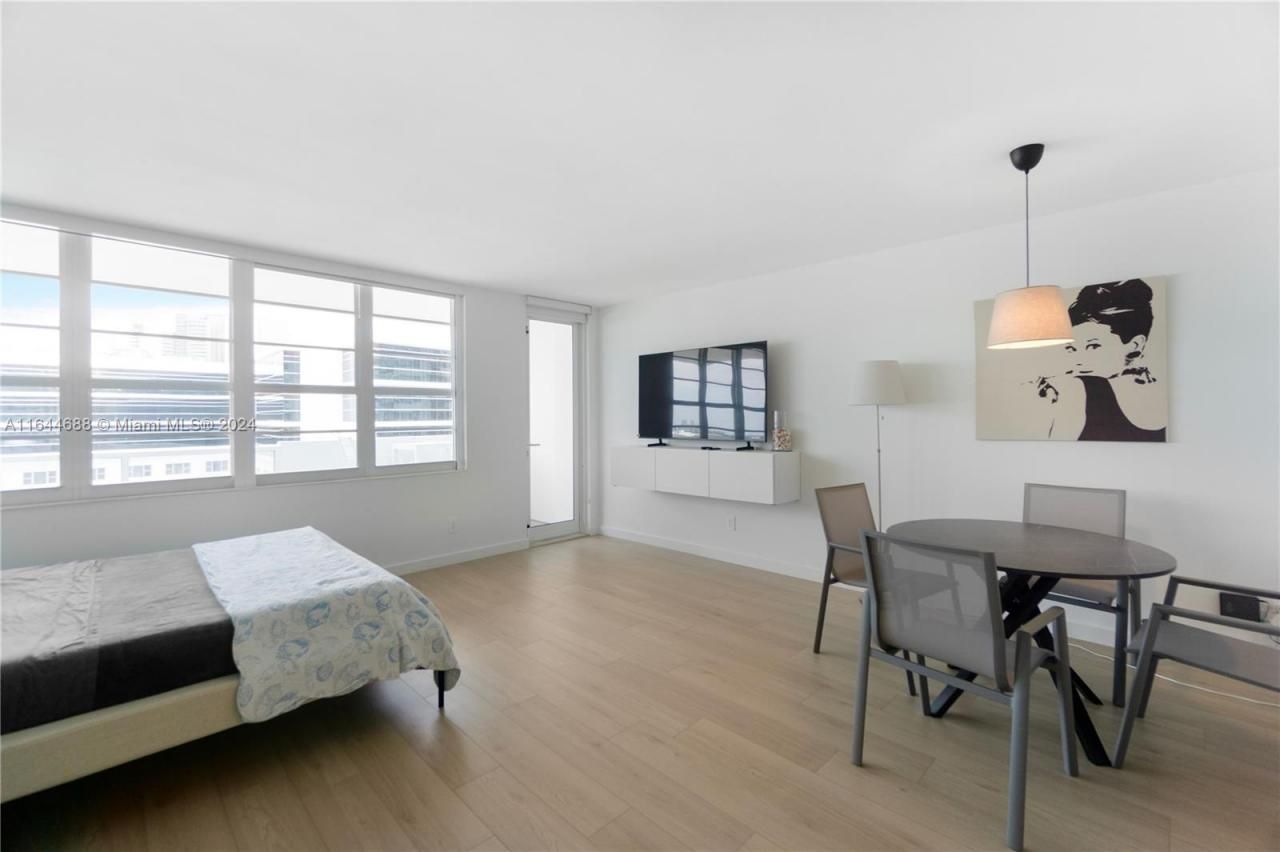 100 Lincoln Rd, Unit 1104, Miami Beach, FL 33139 Photo