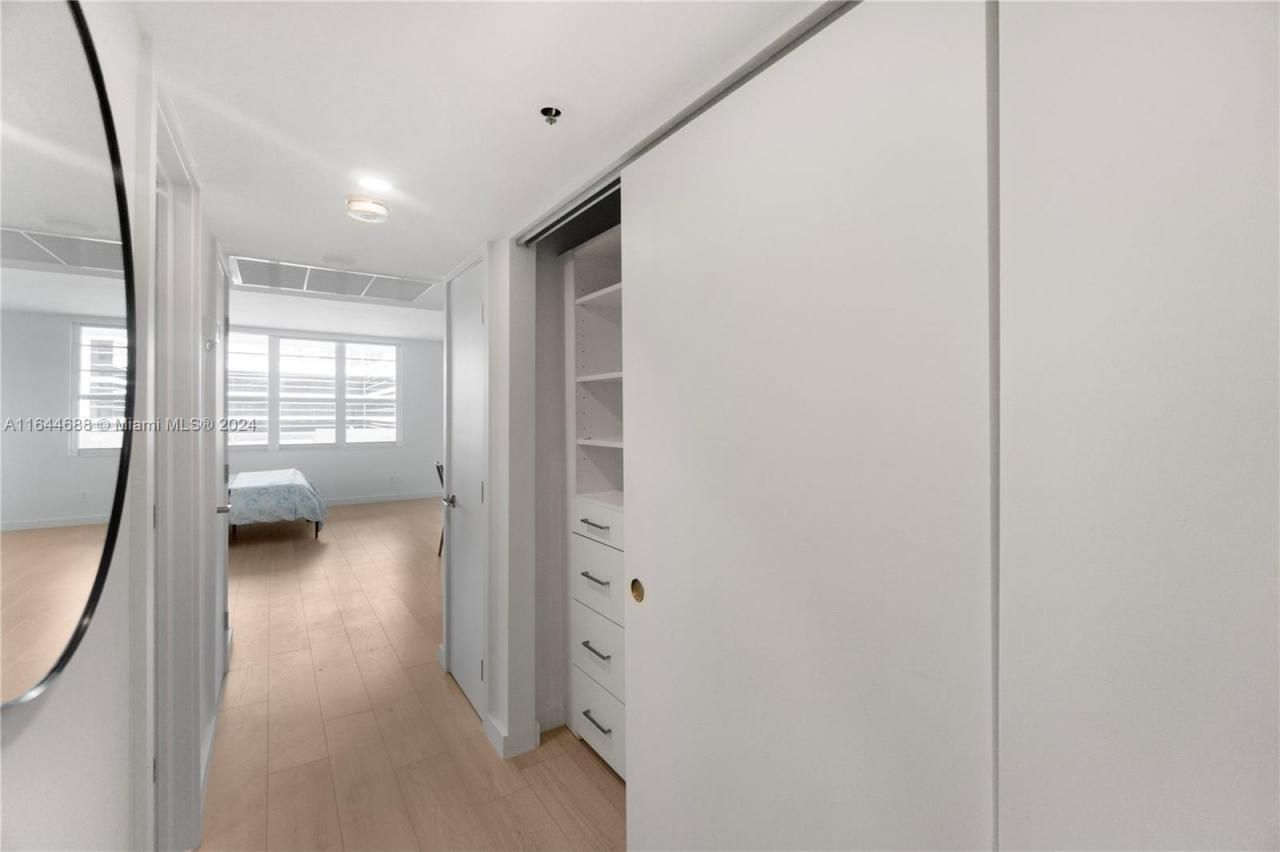 100 Lincoln Rd, Unit 1104, Miami Beach, FL 33139 Photo
